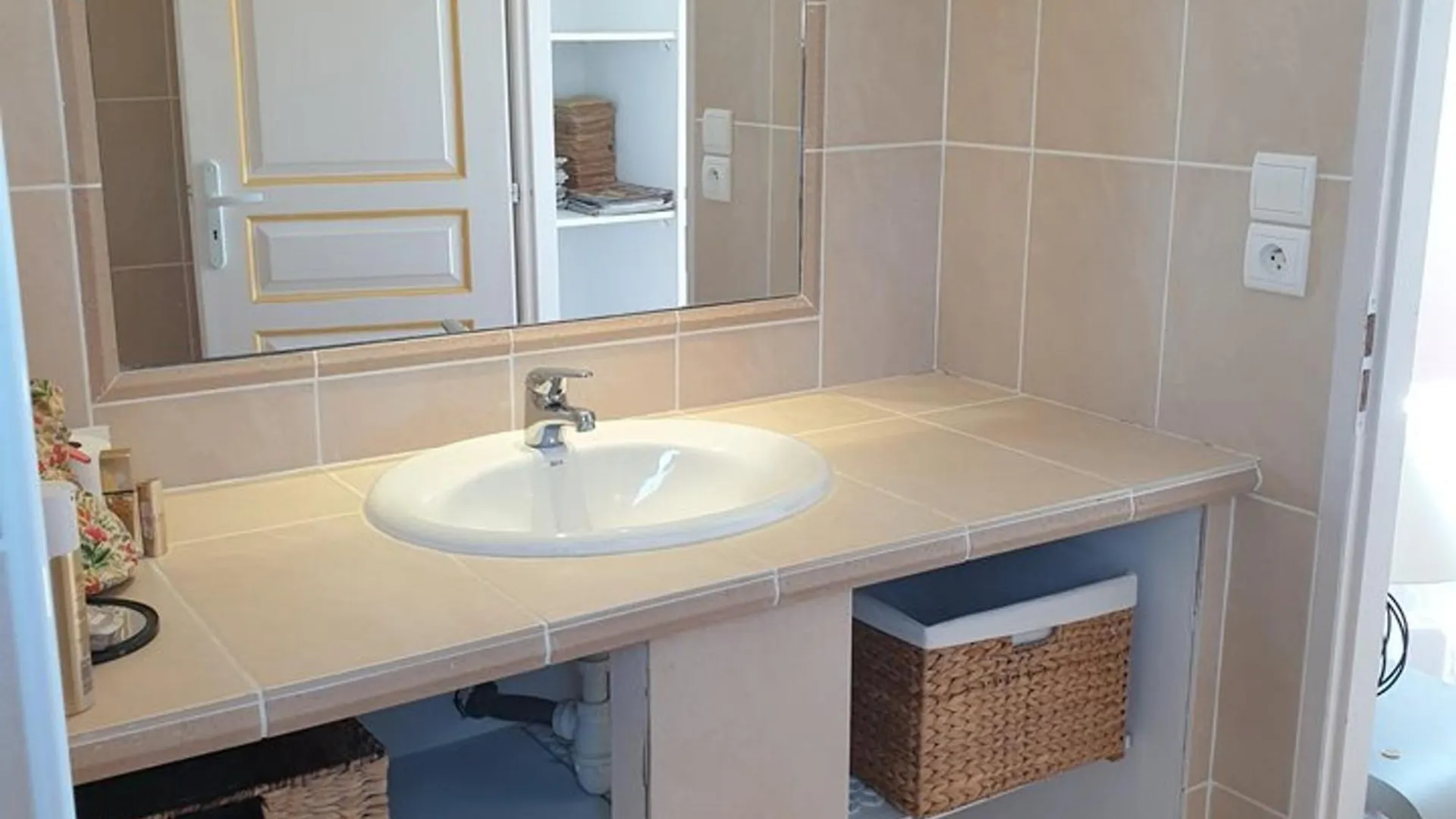 Holiday home Superbe Villa Entouree D'Oliviers Proche Du Village D'Aups - Fr-1-822-7 France